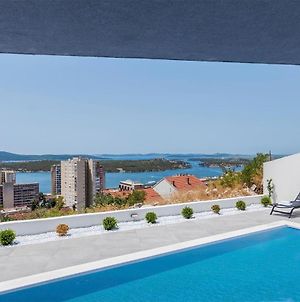 Awesome Home In Sibenik With Outdoor Swimming Pool And 2 Bedrooms Exterior photo