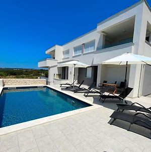 Luxury Apartment! Villa Seasky Including A Pool And Two Bathrooms Novalja Exterior photo
