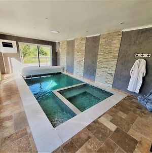 Villa avec piscine chauffée à l'année Peyroules Exterior photo