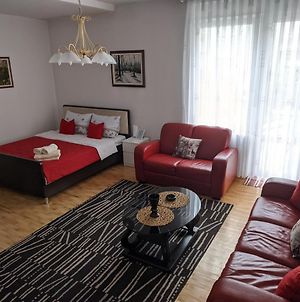 Appartement Apartman Sabah à Novi Pazar Exterior photo