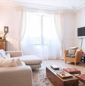 Luxurious 4 Bedroom Apartment Next To The Eiffel Tower Paris Exterior photo