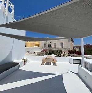 Villa Cycladic Rooftop House In The Heart Of Parikia Exterior photo