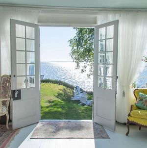 Luxury Waterfront Fairytale Themed Home - Carmen Elisabeth Burlington Exterior photo