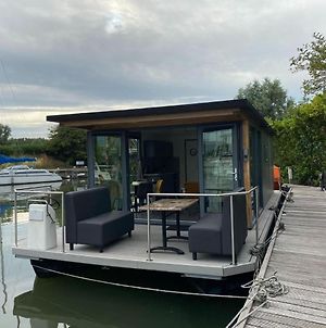 Hôtel Modern House Boat In Monnickendam With Jetty Exterior photo