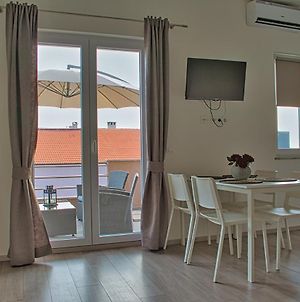 Apartments And Rooms B&B Zadar Exterior photo