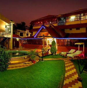 Sreeragam Luxury Villa Retreat Kochi Exterior photo