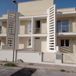 Gelsimori Apartments Otrante Exterior photo
