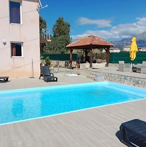 Magnifique villa avec piscine Calenzana Exterior photo