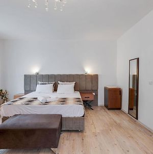 Deluxe Apartment In Oberhausen With Breakfast Exterior photo