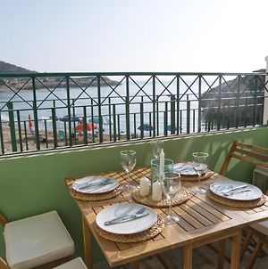 Appartement Spectacular Beachfront Duplex On The Mediterranean - Caleta, Catalan Bay à Gibraltar Exterior photo