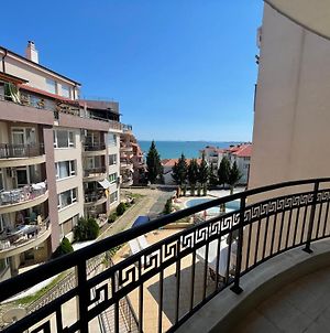 Cozy 1Bd Apartment With A Lovely Sea View Sveti Vlas Exterior photo