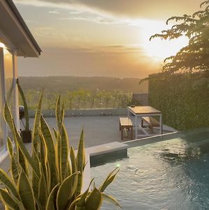 Oceanna Sunset Villa - Uluwatu, Bali Exterior photo