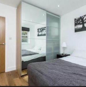 One Bedroom In Central Londres Exterior photo