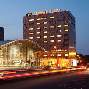 Crowne Plaza Lille Euralille Hotel Exterior photo