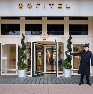 Hôtel Sofitel London Gatwick à Horley Exterior photo