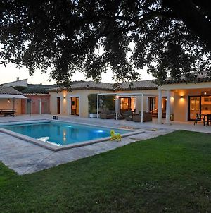 Villa piscine privée, climatisation Domazan Exterior photo