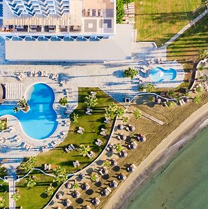 Hôtel Golden Bay Beach à Larnaca Exterior photo