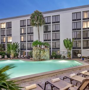 Crowne Plaza Fort Myers Exterior photo