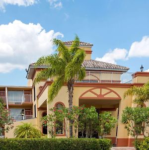 Hôtel Howard Johnson By Wyndham Tropical Palms Kissimmee Exterior photo