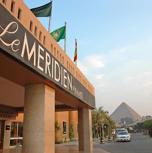 Le Meridien Pyramids Hotel And Spa Giza Exterior photo