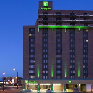 Holiday Inn Winnipeg - Airport West, An Ihg Hotel Exterior photo