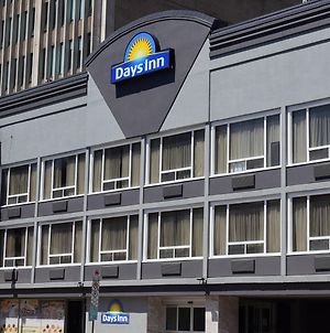 Days Inn By Wyndham Ottawa Exterior photo