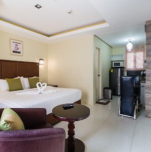 Jmm Grand Suites Manille Exterior photo