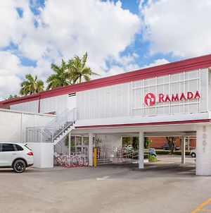 Hôtel Ramada By Wyndham Miami Springs/Miami International Airport Exterior photo