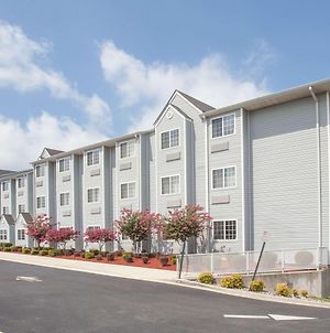 Microtel Inn & Suites By Wyndham Dover Douvres Exterior photo