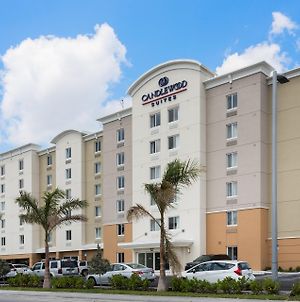 Candlewood Suites Miami Intl Airport - 36Th St, An Ihg Hotel Exterior photo