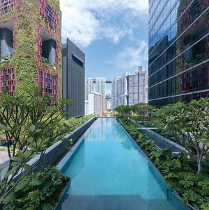 Sofitel Singapore City Centre Exterior photo