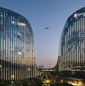 Hualuxe Xiamen Haicang, An Ihg Hotel Exterior photo