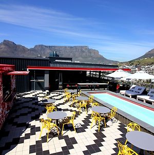 Radisson Red Hotel V&A Waterfront Le Cap Exterior photo