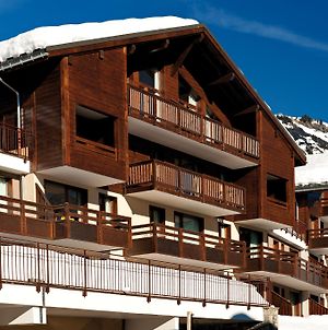 Hôtel Lagrange Vacances Les Chalets du Mont Blanc à Hauteluce Exterior photo
