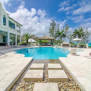 Villa Exclusive Beachfront Mansion 9 Br  à Nassau Exterior photo