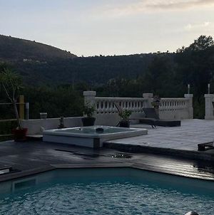 Bas De Villa Piscine Jacuzzi / Soleil Et Etoiles Tourrette-Levens Exterior photo