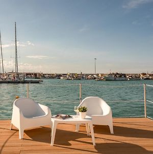 Aqua Resort Giulianova - Houseboat Experience Exterior photo