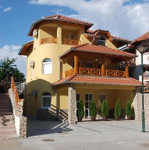 Appartement Vila Simic Srebrno Jezero à Ostrovo Exterior photo