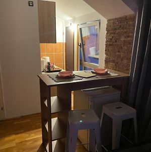 Appartement Apartman Bane à Novi Sad Exterior photo