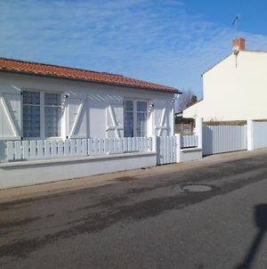 Maison De Vacances Saint-Vincent-sur-Jard Exterior photo