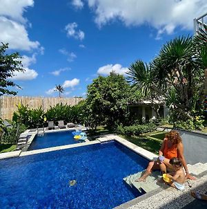 Private Suite In A Kids Friendly Big Shared Villa In Canggu Denpasar Exterior photo