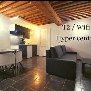 T2 Hyper centre de Vienne- suite 2 Vienne  Exterior photo