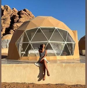 Hôtel Saraya Luxury Camp à Wadi Rum Exterior photo