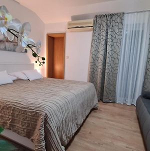 Sobe/Rooms Riva Zadar Exterior photo