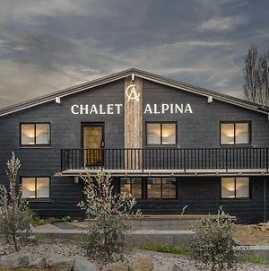 Hôtel Chalet Alpina à Jindabyne Exterior photo