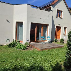 Villa Large House With Parking, 30 Min To Prague Center à Uvaly  Exterior photo