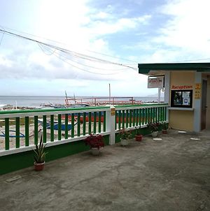 At - Can'S Accommodation Puerto Galera Exterior photo