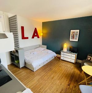 Appartement Luxury Studio Located In The City Center à Tours Exterior photo