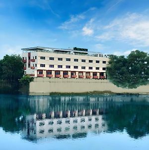 Rajdarshan - A Lake View Hotel In Udaipur Exterior photo
