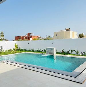 Magnifique villa neuf avec piscine à djerba Tezdain vu sur mer Taguermess Exterior photo